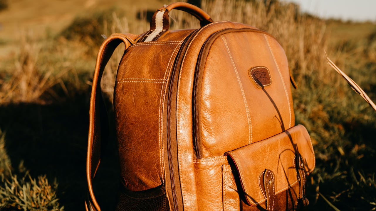 Journey in Style: How a Leather Travel Bag Enhances Your Trip
